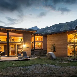  Frühstückspension Les Lodges, By Refuges En